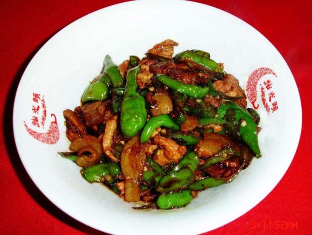 湘菜制作宝典，一步步教你掌握最新湘菜烹饪技巧，成为湘菜大师